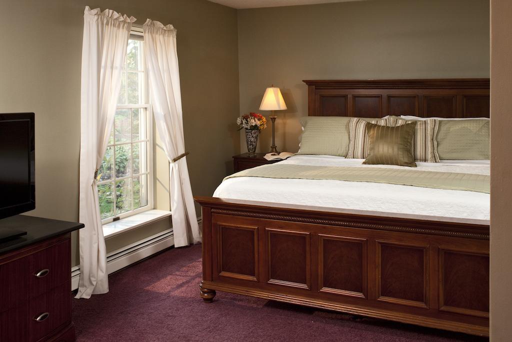 Bed and Breakfast Huron House Oscoda Екстер'єр фото