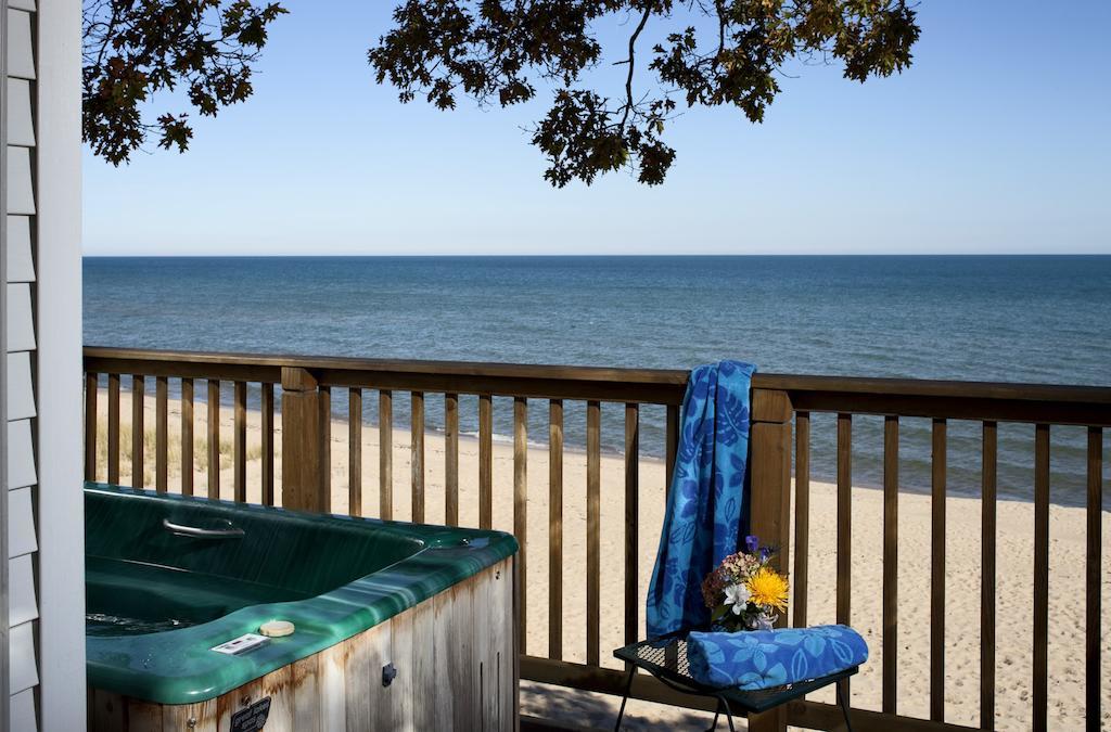 Bed and Breakfast Huron House Oscoda Екстер'єр фото