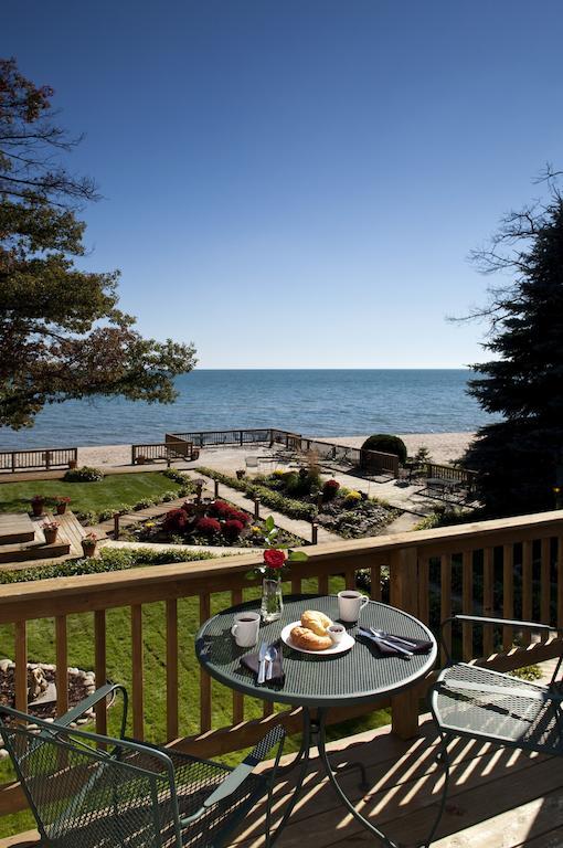 Bed and Breakfast Huron House Oscoda Екстер'єр фото