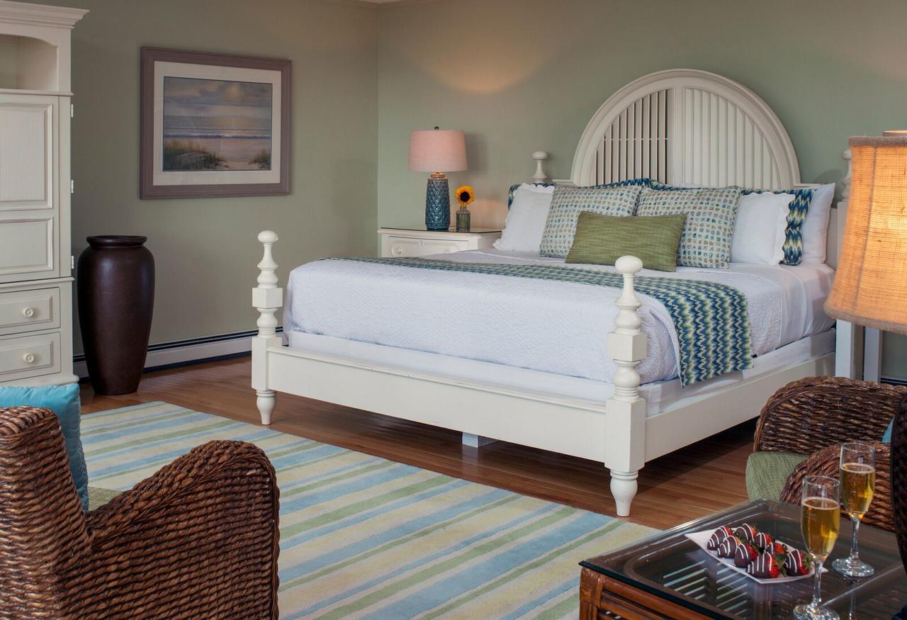 Bed and Breakfast Huron House Oscoda Екстер'єр фото