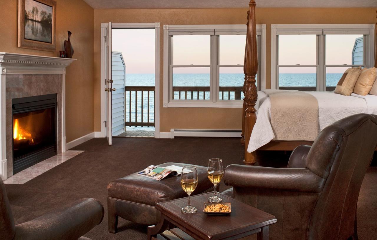 Bed and Breakfast Huron House Oscoda Екстер'єр фото