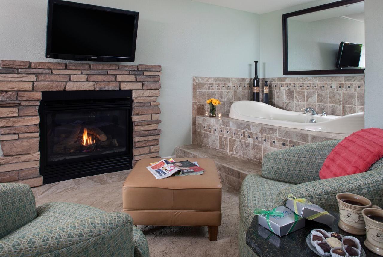 Bed and Breakfast Huron House Oscoda Екстер'єр фото