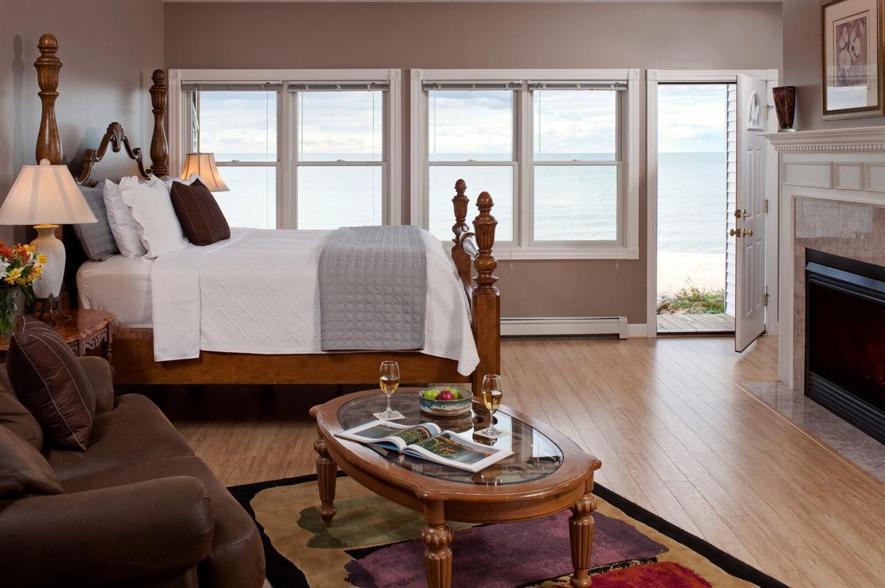 Bed and Breakfast Huron House Oscoda Екстер'єр фото
