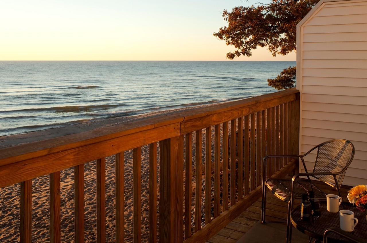 Bed and Breakfast Huron House Oscoda Екстер'єр фото