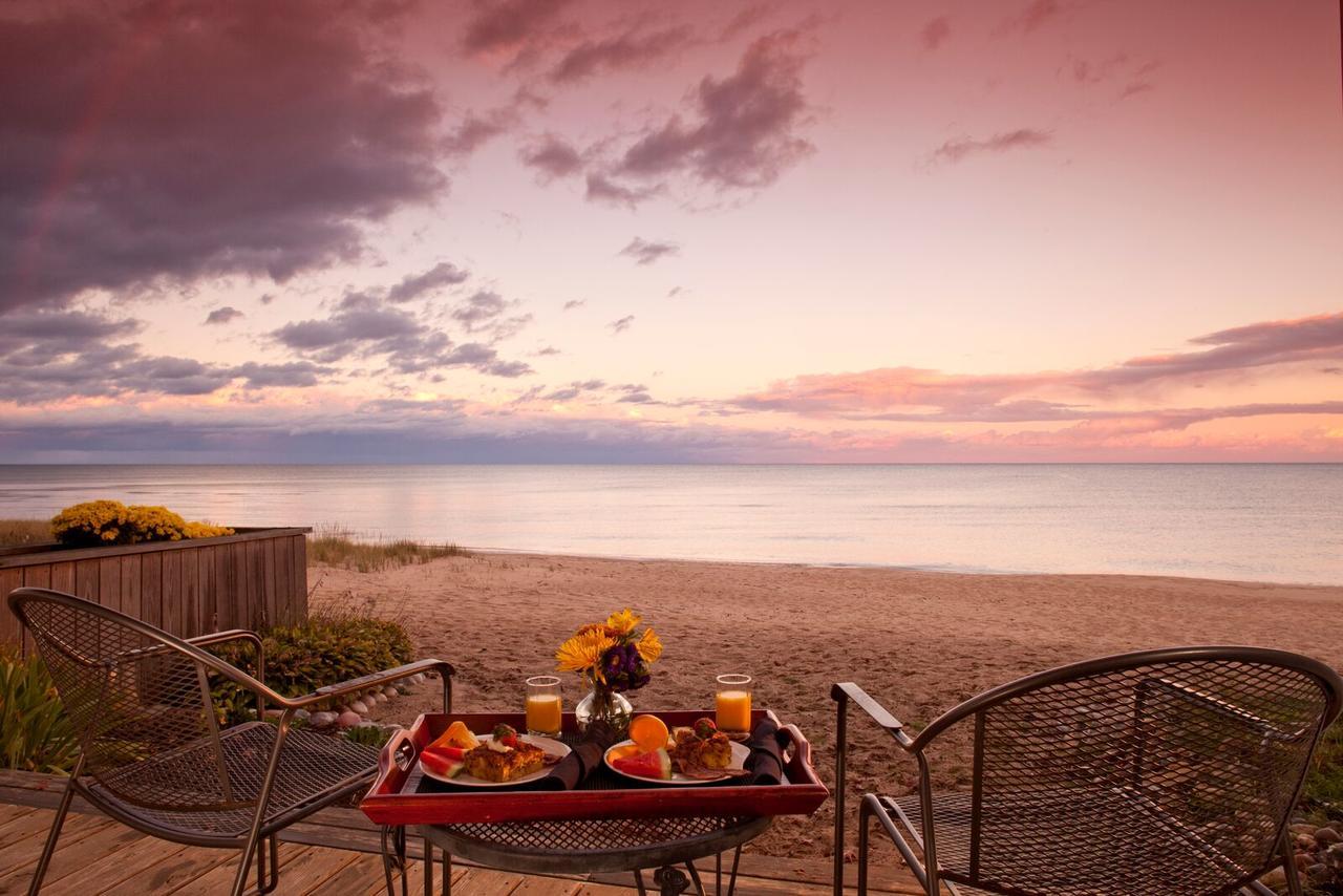 Bed and Breakfast Huron House Oscoda Екстер'єр фото